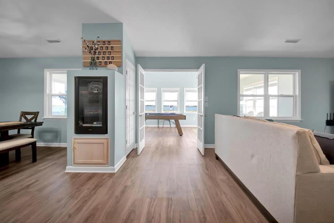 Surf City Serene Waterfront Vacation Home Экстерьер фото