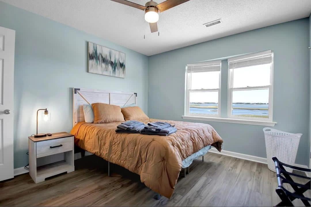 Surf City Serene Waterfront Vacation Home Экстерьер фото